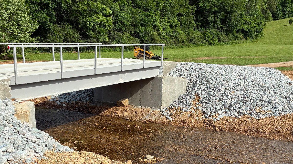 Bridge Builder in Clarksville. Lee's Excavation LLC serving Tennessee & Kentucky. Bridge Builder in Clarksville. Lee's Excavation LLC serving Tennessee & Kentucky.